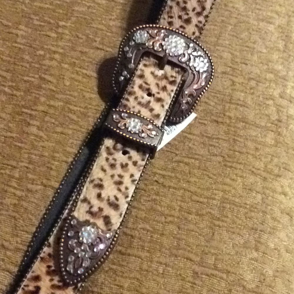 Leopard print hair on hide belt size 30/32
